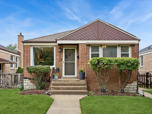 8936 W Forestview Ave, North Riverside, IL 60546