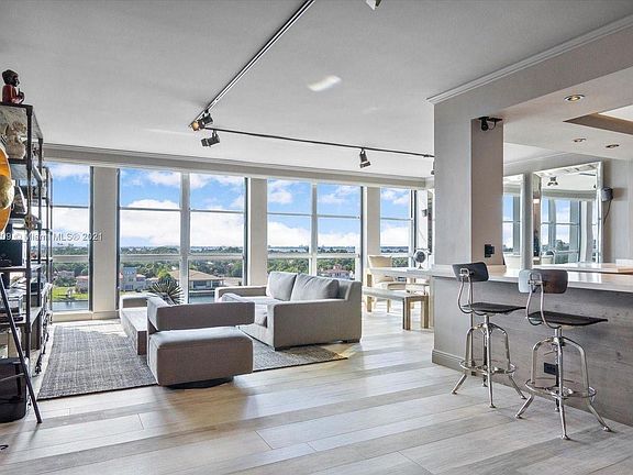 3rd image of 5055 Collins Ave APT 8J