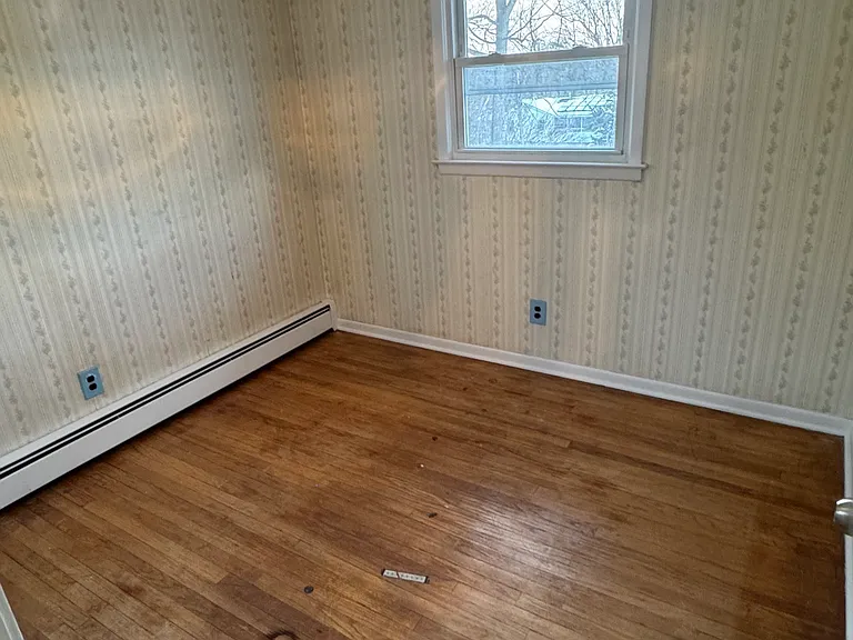 19 Chestnut St — Photo 8