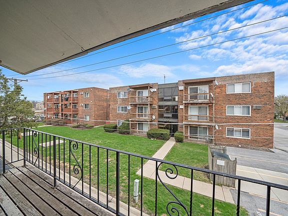 2nd image of 7131 Hickory St APT 8
