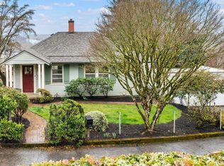 7154 S Laview Dr, Portland, OR 97219