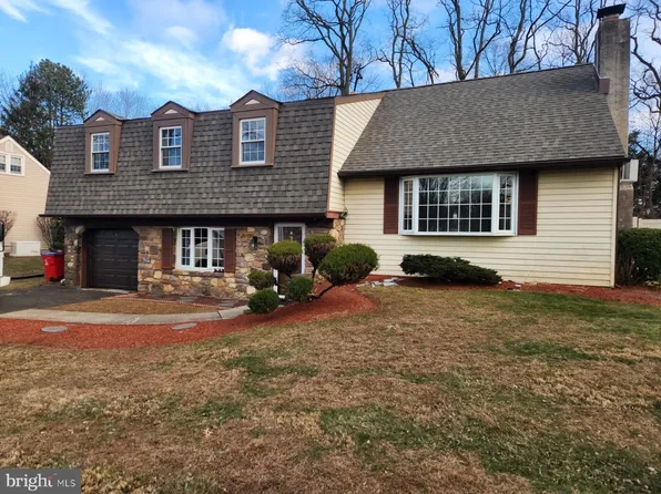 1019 Dick Ave, Warminster, PA 18974