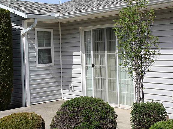 2nd image of 1507 SE Footloose Dr