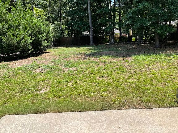 2nd image of 325 Summer Pl