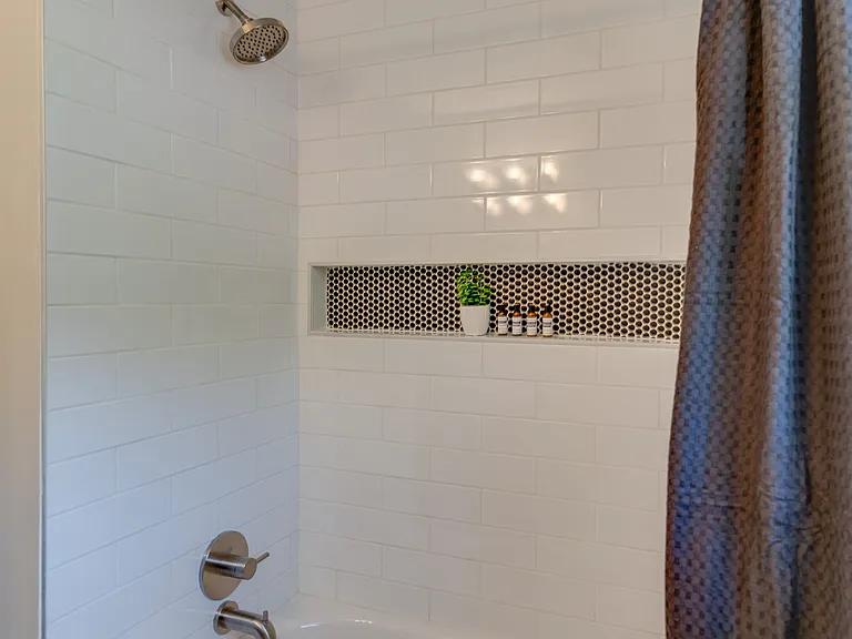 135 Hillsdale Dr — Photo 14