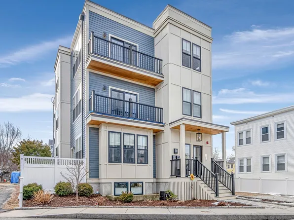 39 Murdock St Unit 3, Somerville, MA 02145