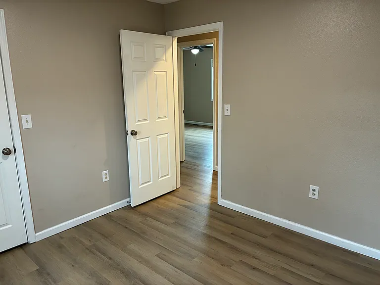 23201 Topo Dr — Photo 12