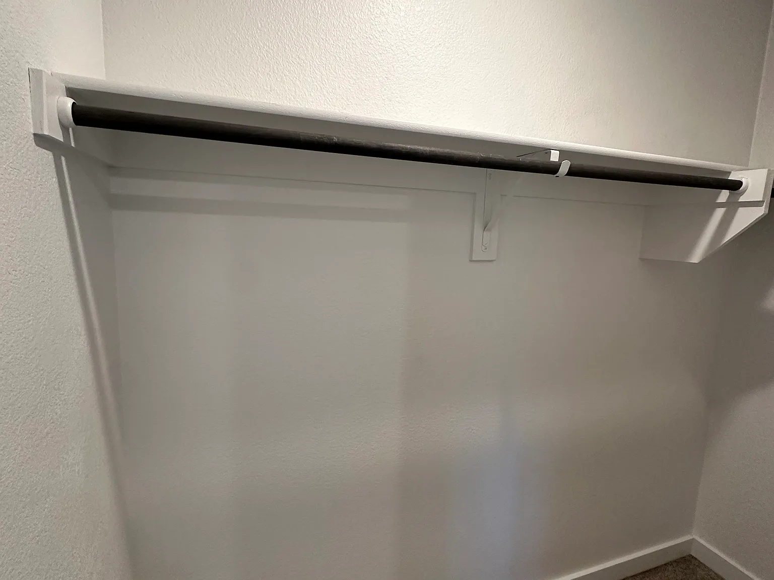 3 bed, 1967 sqft, $800 — Photo 1