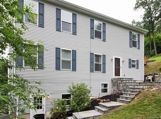 190 Berkshire Rd, Southbury, CT 06488