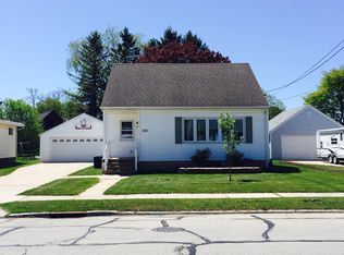 2005 12th St, Two Rivers, WI 54241