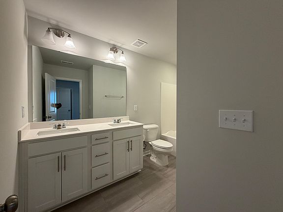 2nd image of 2216 Kasota Ln