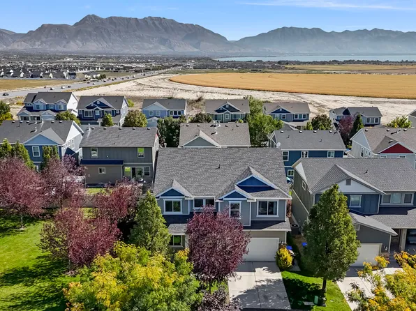 5133 E High Noon Ave, Eagle Mountain, UT 84005