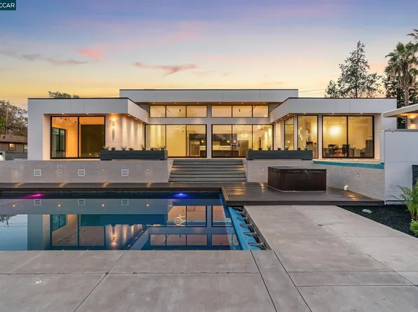 1990 San Miguel Dr, Walnut Creek, CA 94596