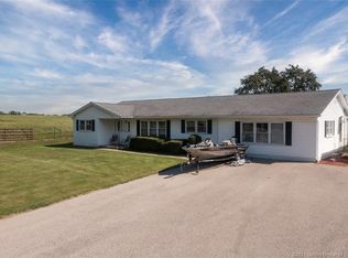 875 N Howell Rd, Salem, IN 47167