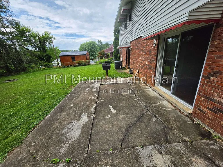 4 Erwin Dr — Photo 47
