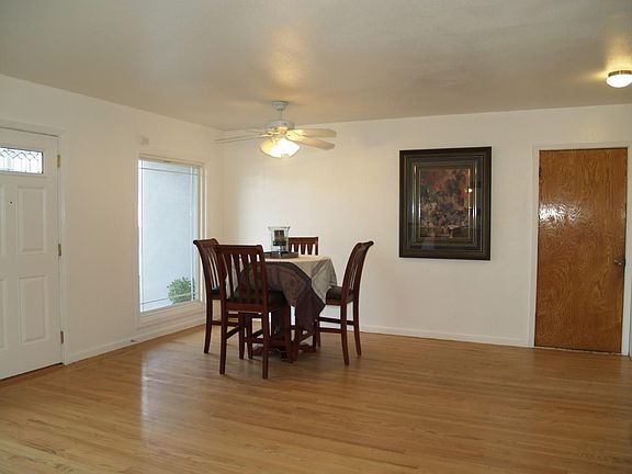 3rd image of 3314 Golf Dr
