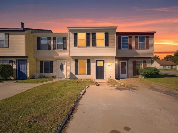 3704 Sugar Creek Cir, Portsmouth, VA 23703