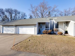 7826 Dunmore Rd, Woodbury, MN 55125