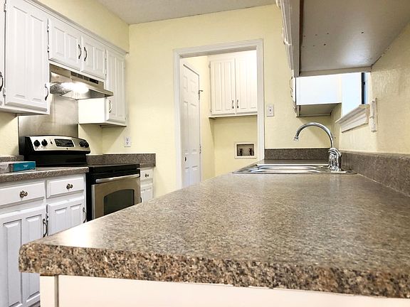 3rd image of 2004 Verde Dr