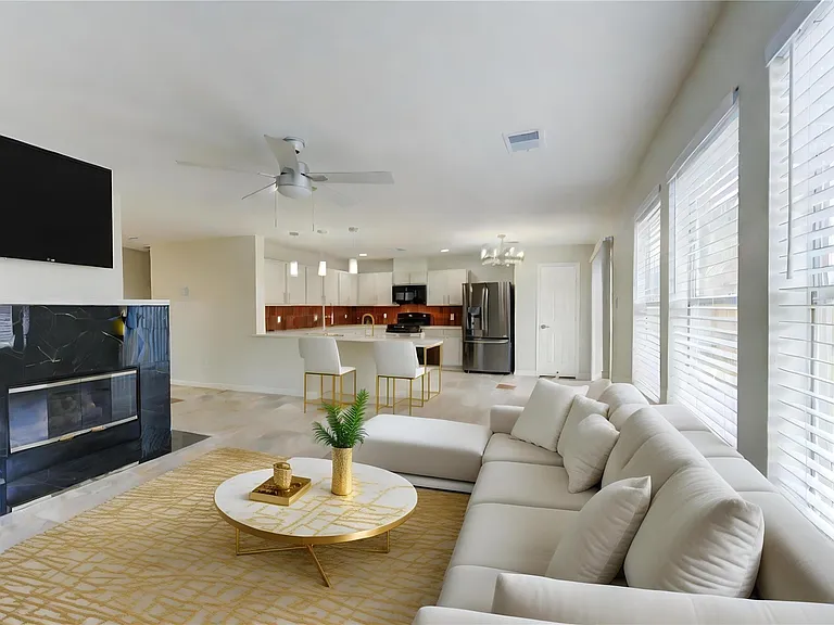 9611 Lasbury Dr — Photo 2