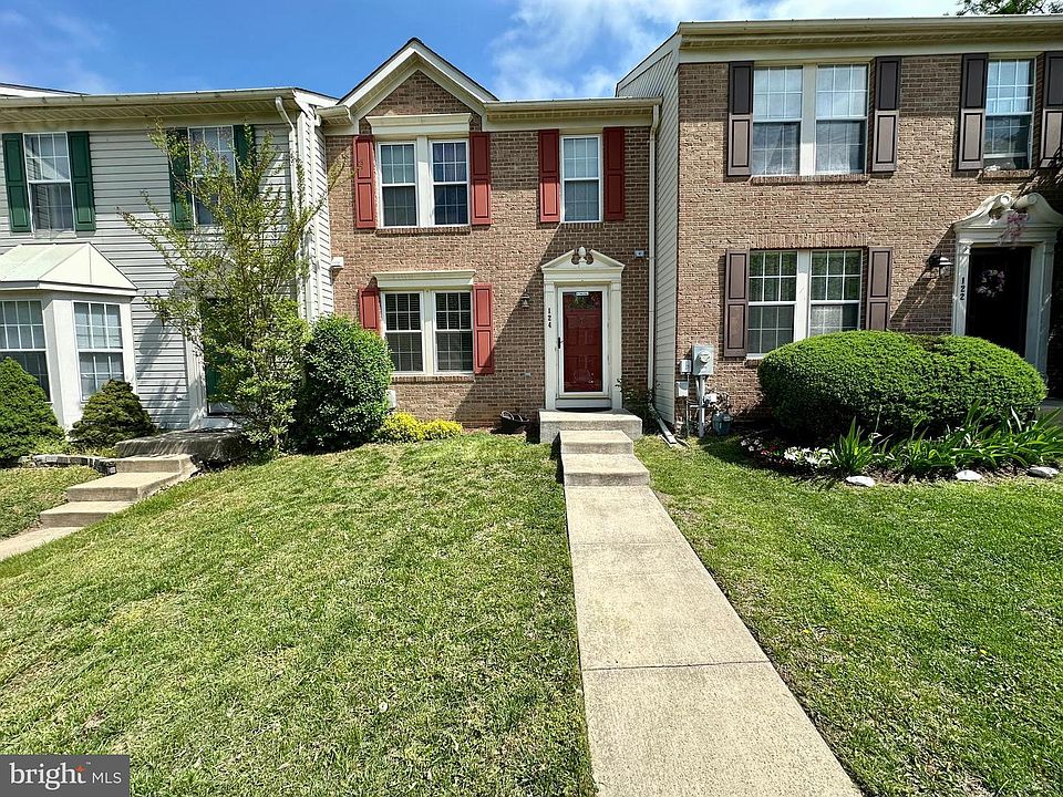1st image of 124 Foxchase Dr