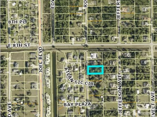 2502 Lakeview DR, LEHIGH ACRES, FL 33936