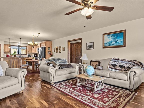 4th image of 2149 Hartford Way #B