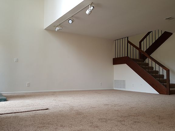 5th image of 18132 Andrea Cir S Unit 2
