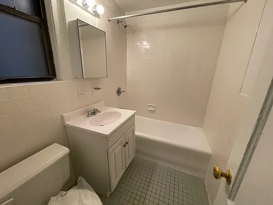 Rented by City Connections Realty | media 13