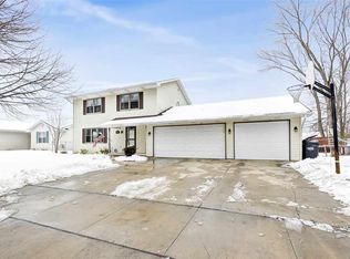 744 Greene Ave, Green Bay, WI 54301