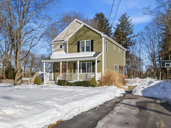 75 Oak Street, Middleborough, MA 02346