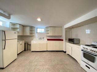 20-31 27th St #1A, Astoria, NY 11105