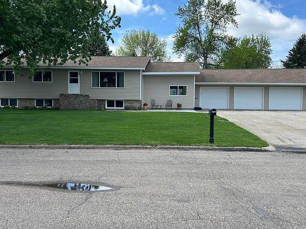 707 W 13th Ave, Webster, SD 57274