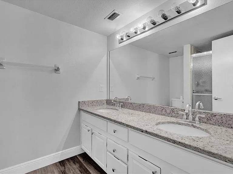 2150 Atlantic St #413 — Photo 13