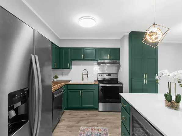 3019 Massey Rd #A, Vestavia Hills, AL 35216