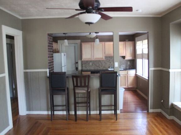 5th image of 319-21 Burnet Park Dr