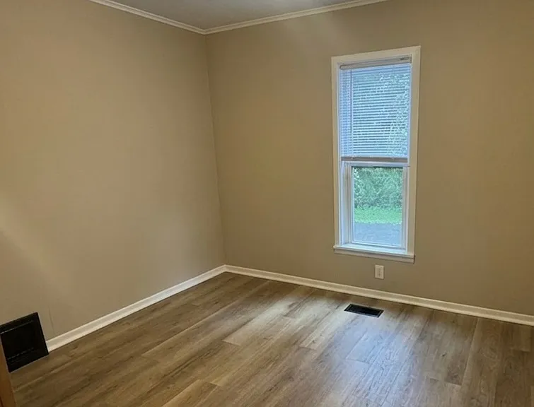 309 Marston Ct — Photo 6