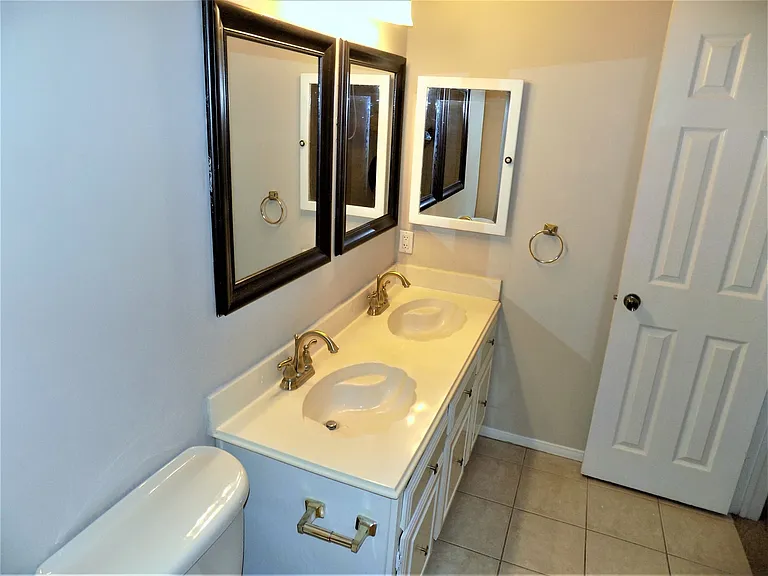 12315 Mill Ridge Dr — Photo 10