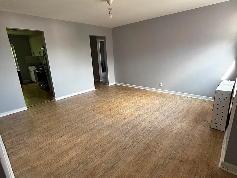 70 Crawford St #14 — Photo 2