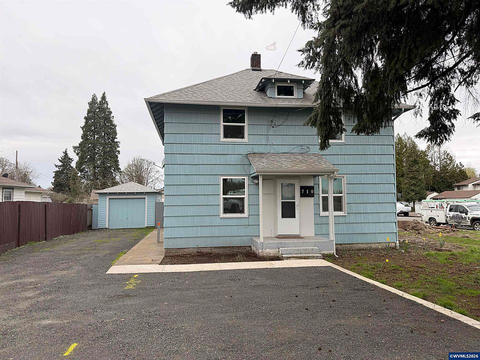 1st image of 710 Airport Rd SE
