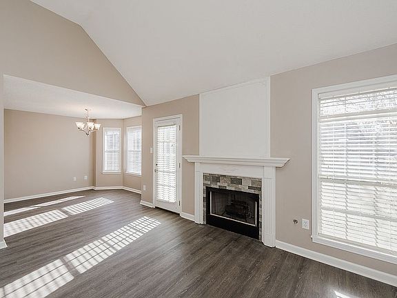 2nd image of 50 Cypress Grove Cv