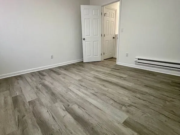 2312 Greenwich St, Philadelphia, PA 19146