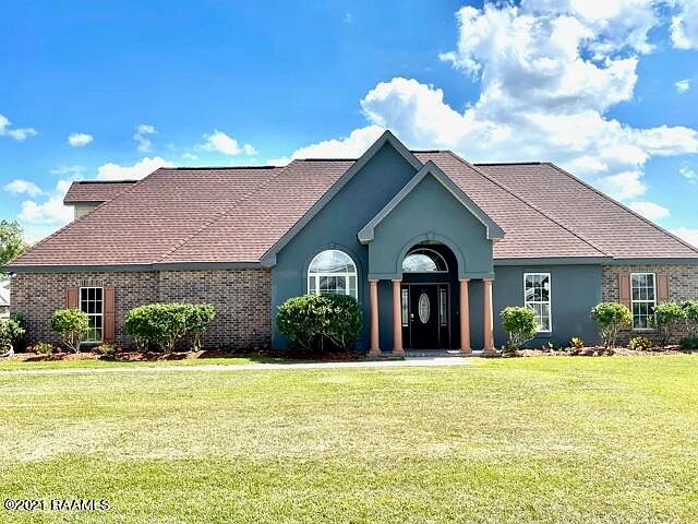 1st image of 140 Quinault Ln