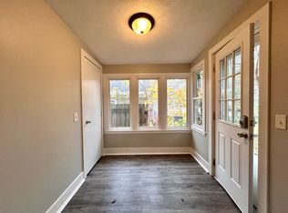 932 Griggs St SE, Grand Rapids, MI 49507