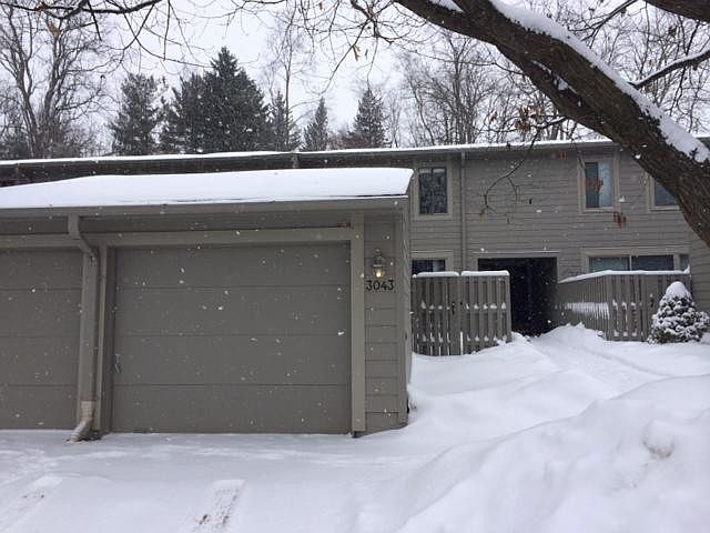 1st image of 3043 Lakehaven Dr