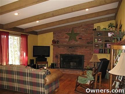 Large Living Room, Woodburning FP