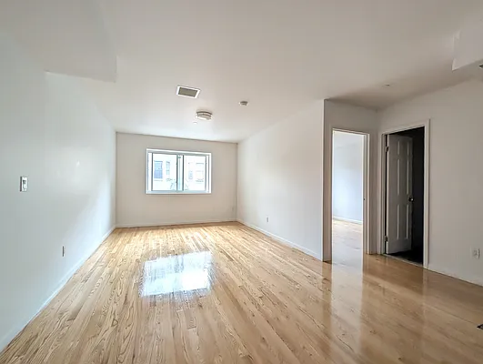 Rented by MySpaceNYC | media 9