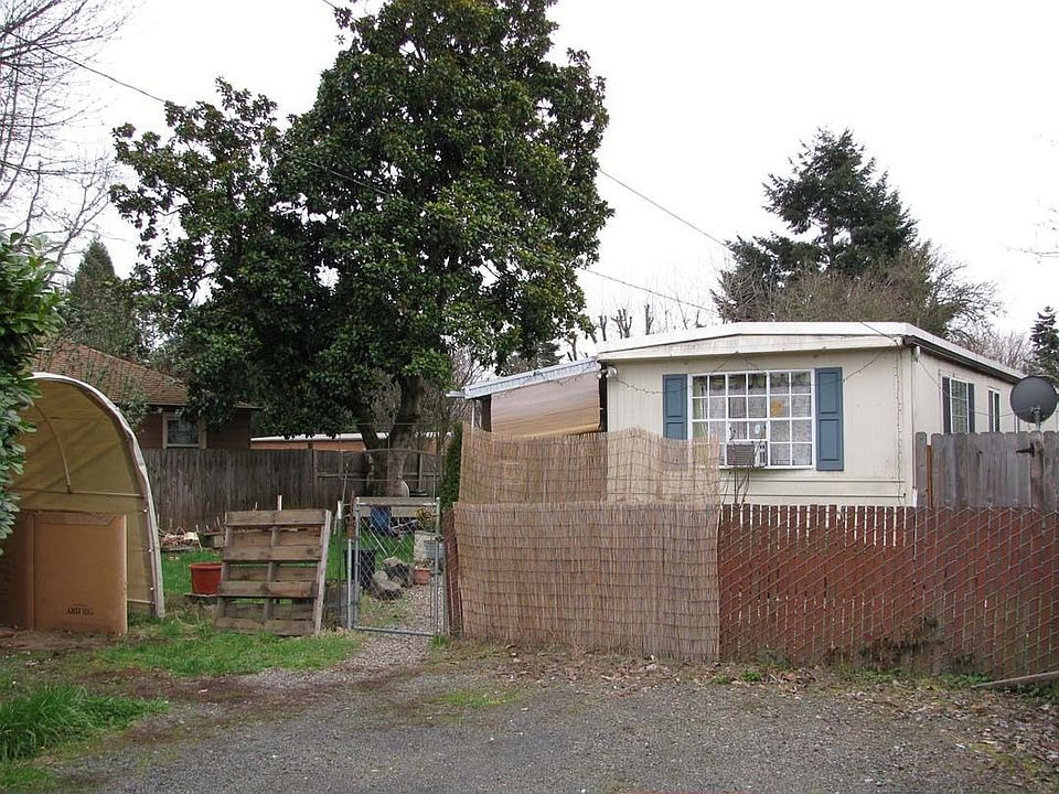 2nd image of 330 Kourt Dr