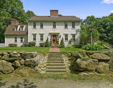 33 Elm St, Hopkinton, MA, 01748