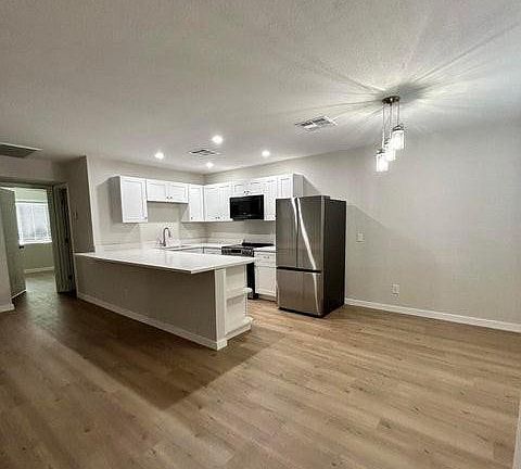 4th image of 5115 N 22nd Ave APT 3